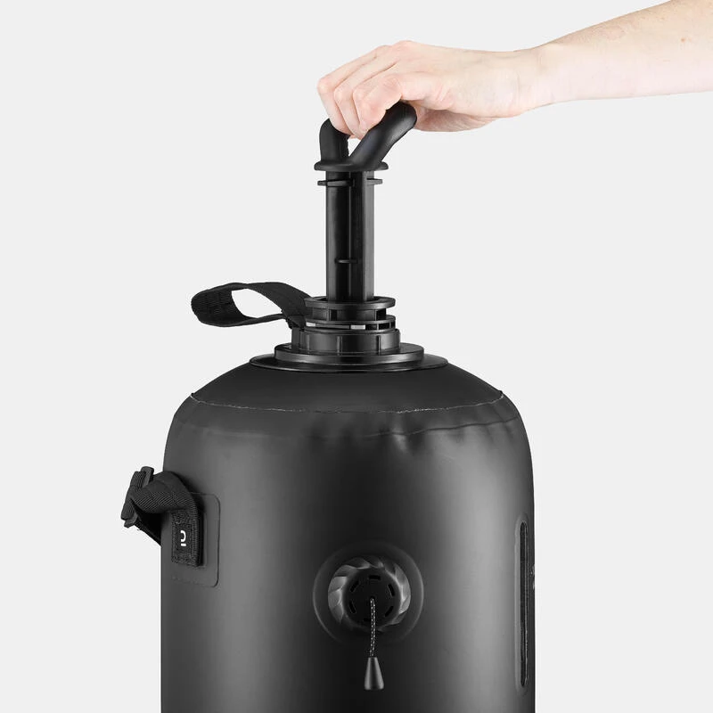 Quechua DOUCHE PRESSION SOLAIRE POUR LE CAMPING - 10 LITRES 4 Quechua DOUCHE PRESSION SOLAIRE POUR LE CAMPING - 10 LITRES - Afbeelding 2