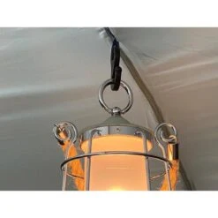 Lampe Lanterne De Camping LED Kiruna - Rechargeable - USB - Bambou - Style Rétro -Avontuur Uitrusting lampe lanterne de camping led kiruna rechargeable usb bambou style retro 3